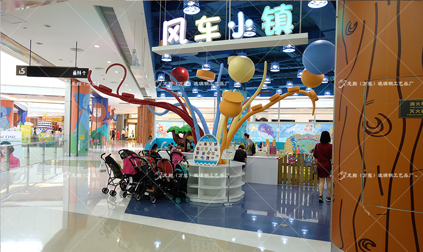 【玻璃鋼雕塑】深圳玻璃鋼雕塑廠家怎么選擇？